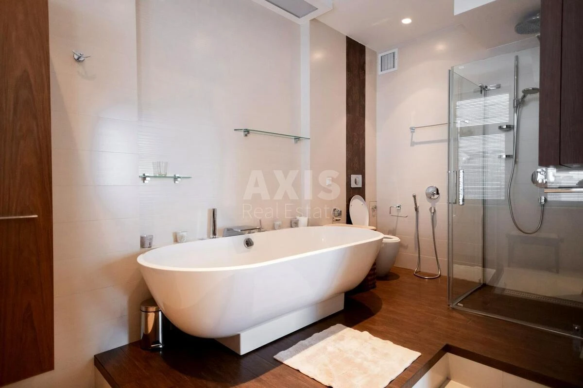 4k apartment vul. Panasa Myrnogo 176580511