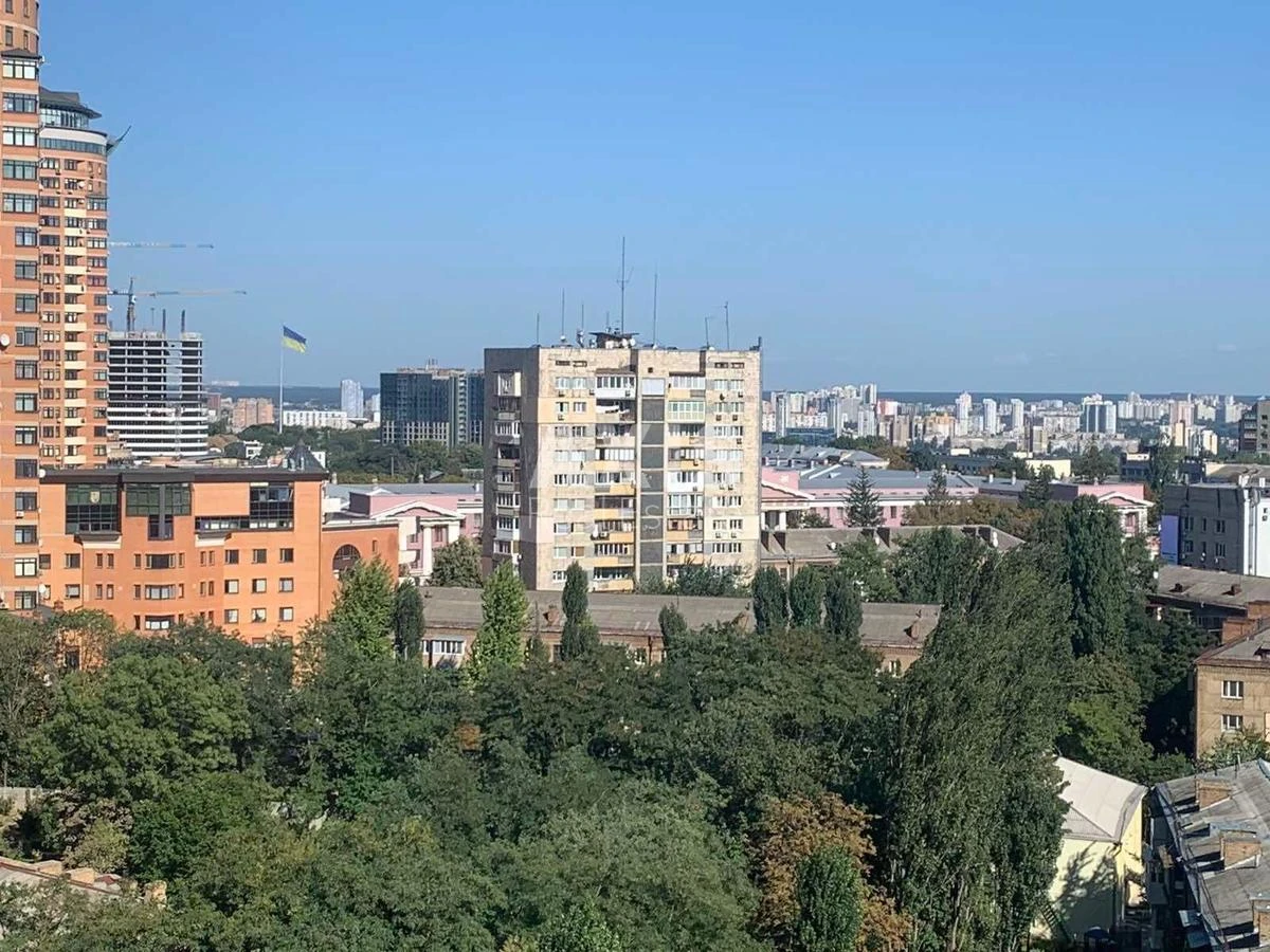 1к квартира ул. Евгения Коновальца 44420639