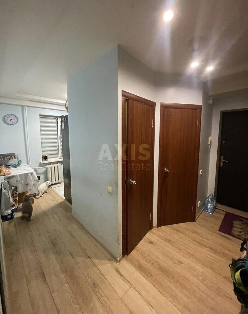 2k apartment vul. Mykytenka Ivana 137078511