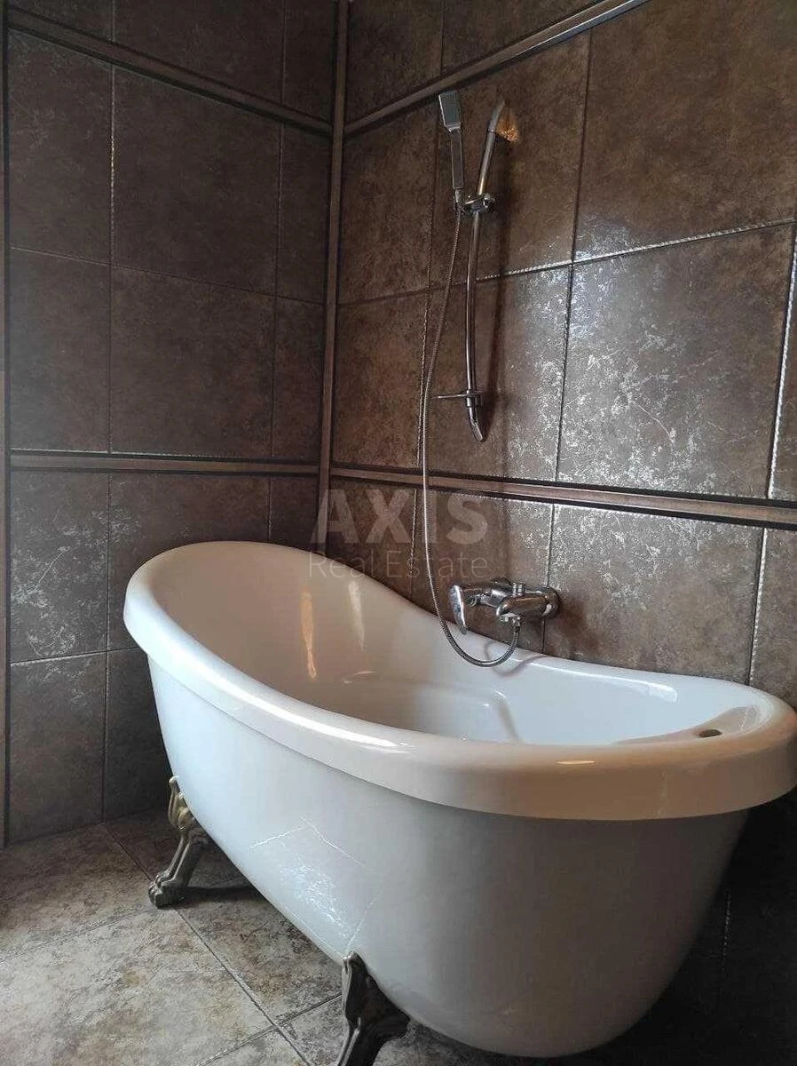 House vul. Kvitky-Osnov'janenka, 270m2, Kyiv city467213