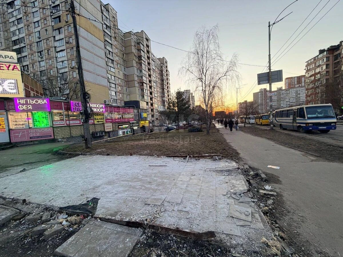 Trade object vul. Akademika Jefremova 3, 150m266077