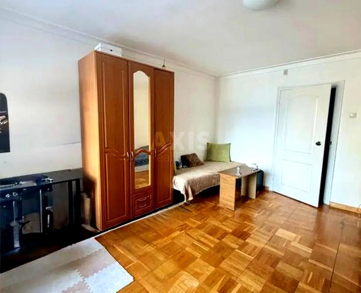 2к квартира ул. Антоновича 88644732