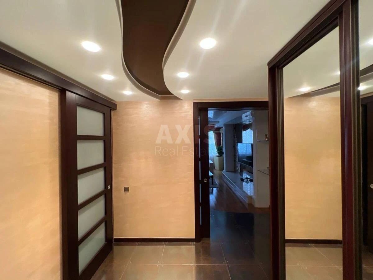 1k apartment vul. Verhovynna 356415913