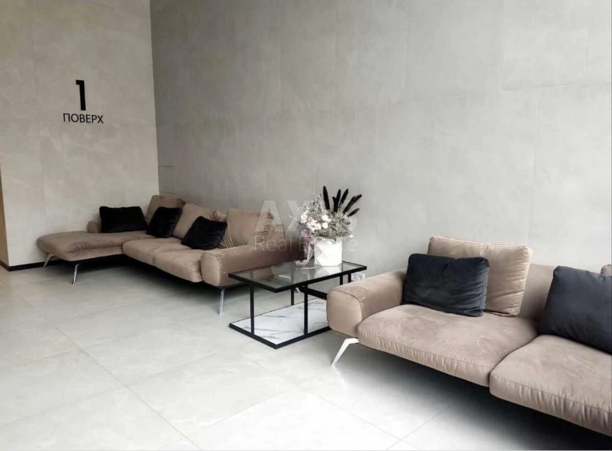 Office pr-t Golosii'vs'kyj 27, 200m2712047