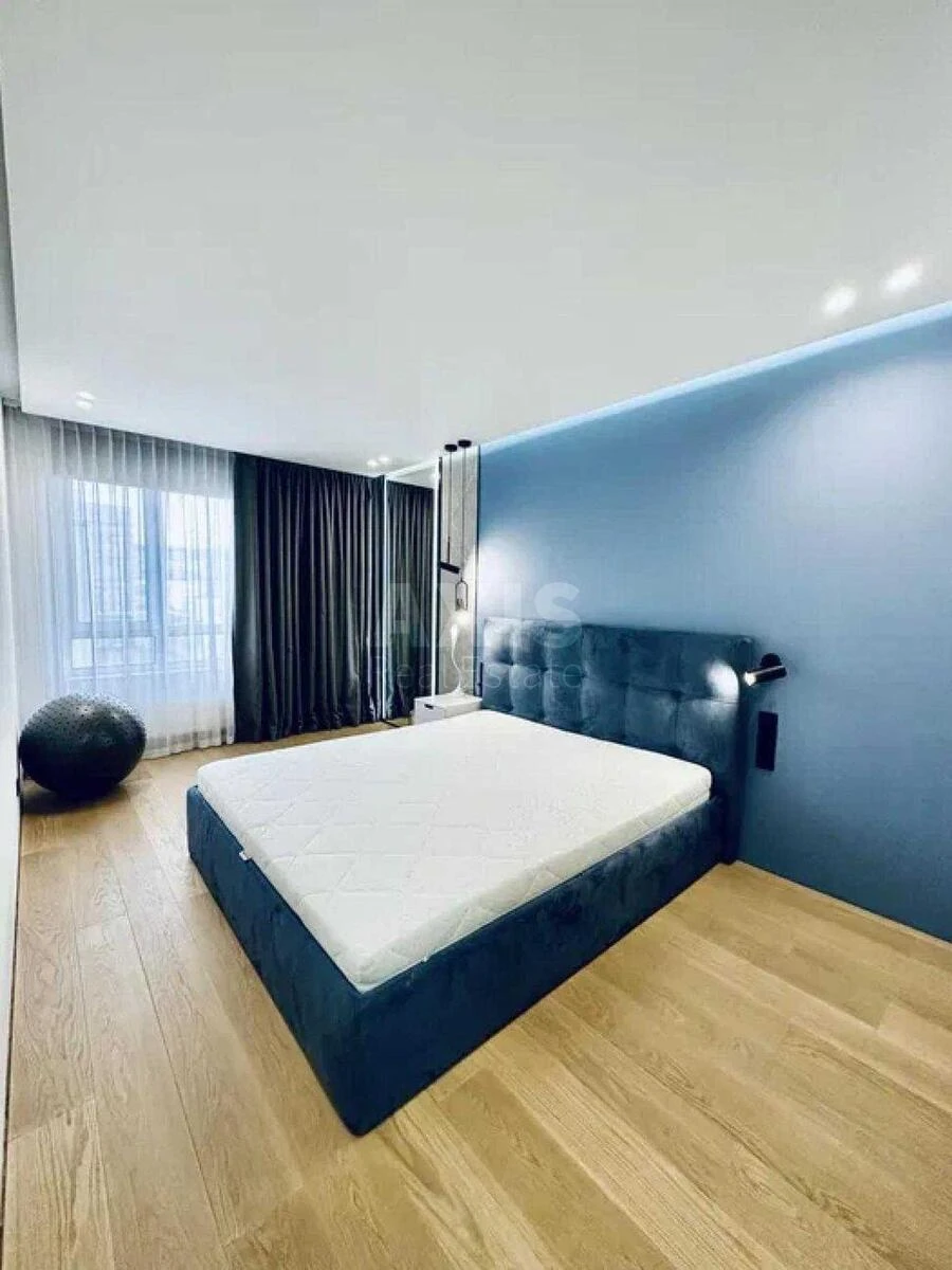 3k apartment vul. Saljutna 2Б649404