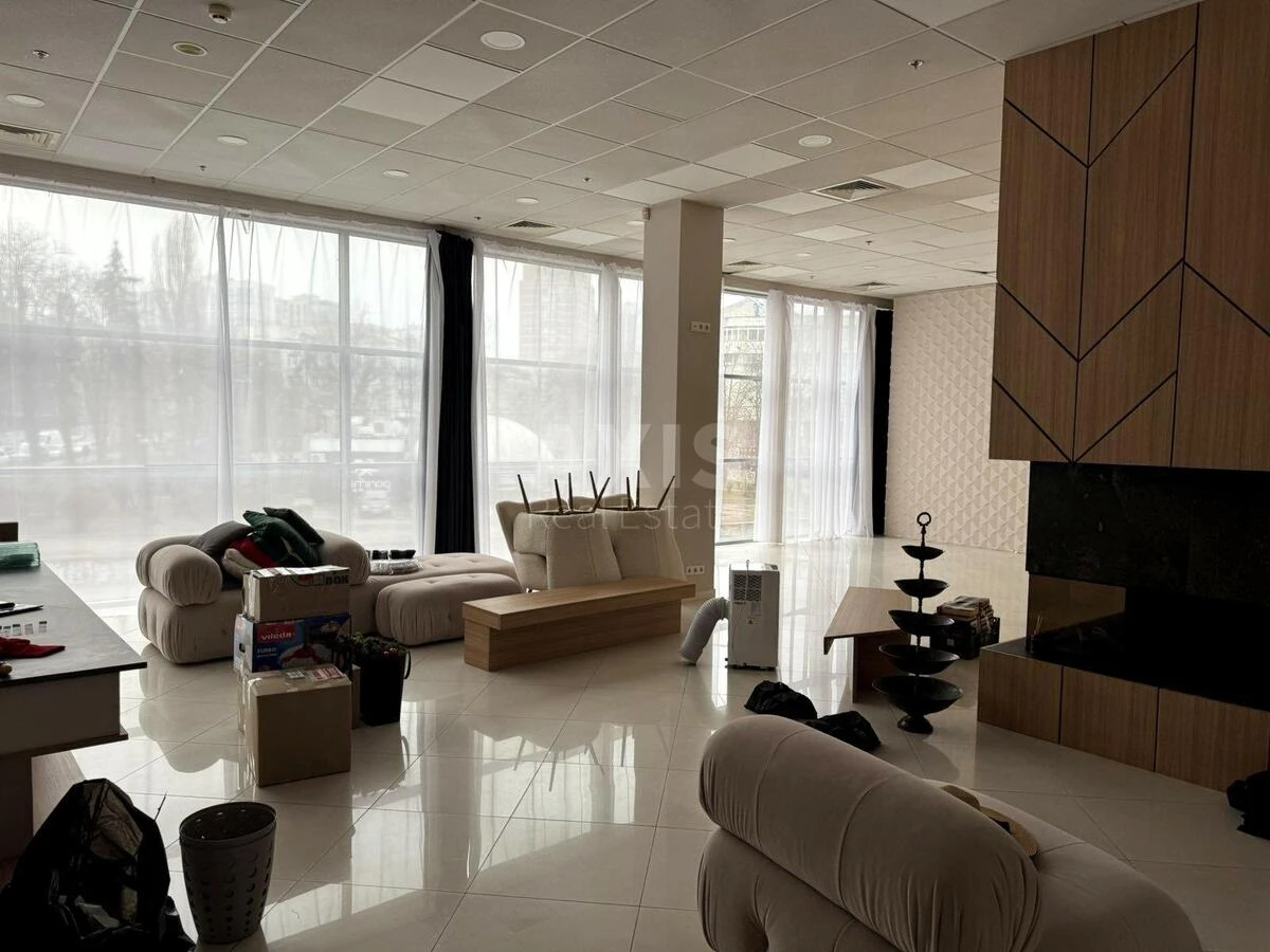 Office pl. L'vivs'ka 8, 677m2634300