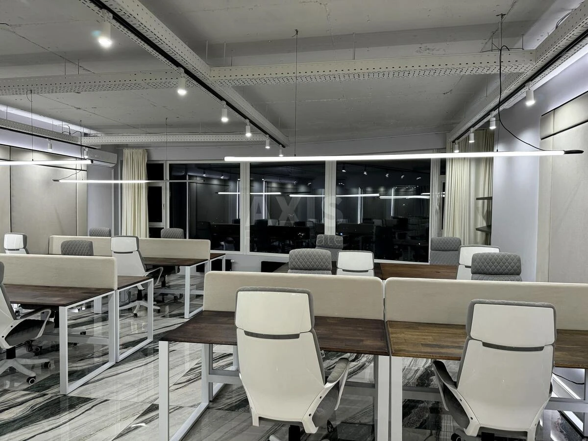 Office uzv. Klovs'kyj 7, 269m25933013