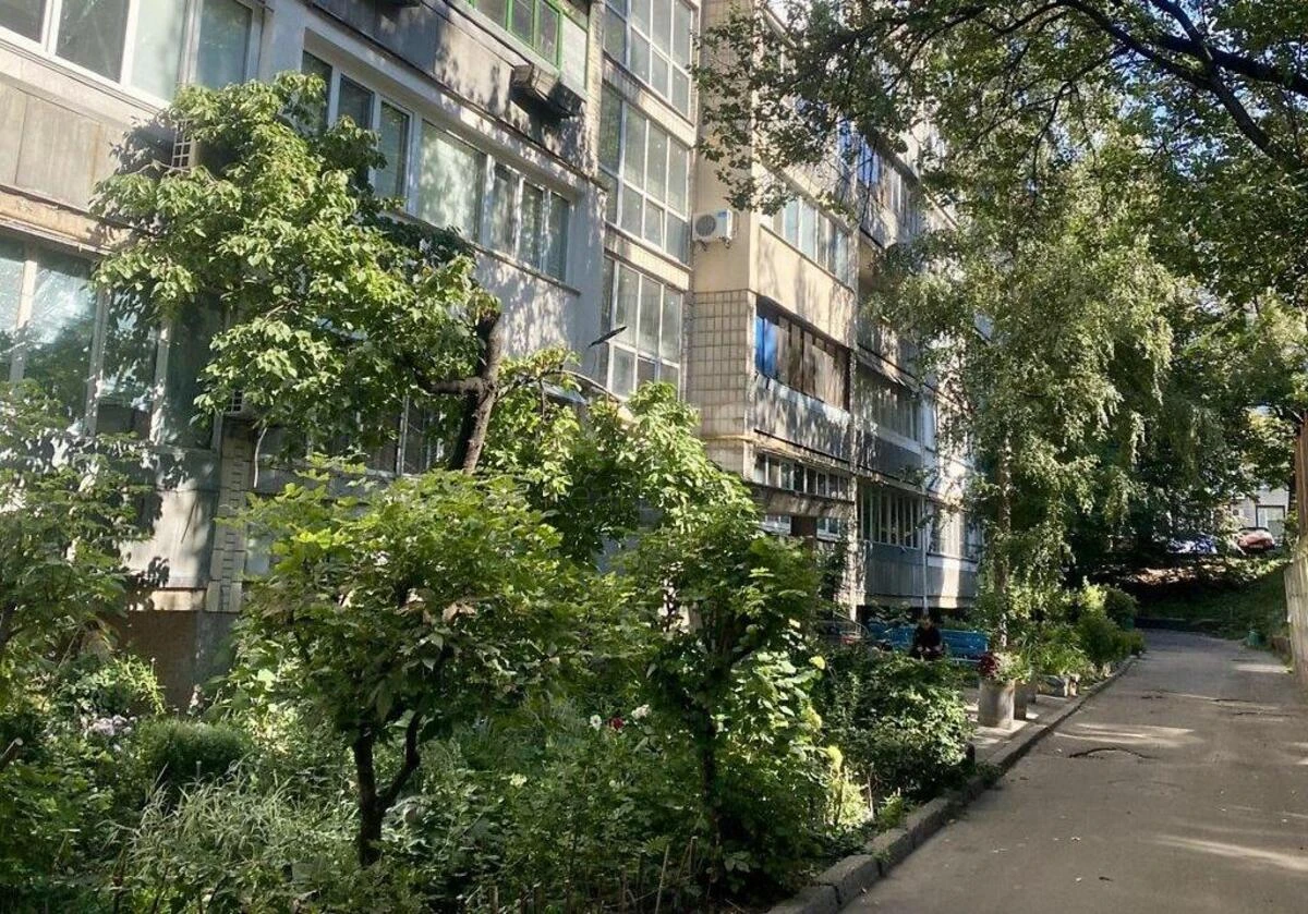 1к квартира спуск Кловский 20716269