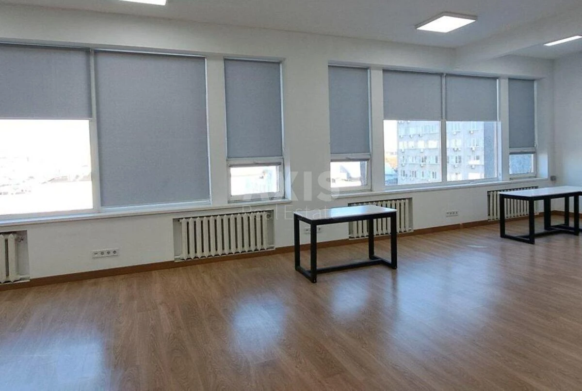 Office vul. Sverstjuka Jevgena 11, корп. б, 70m2675433