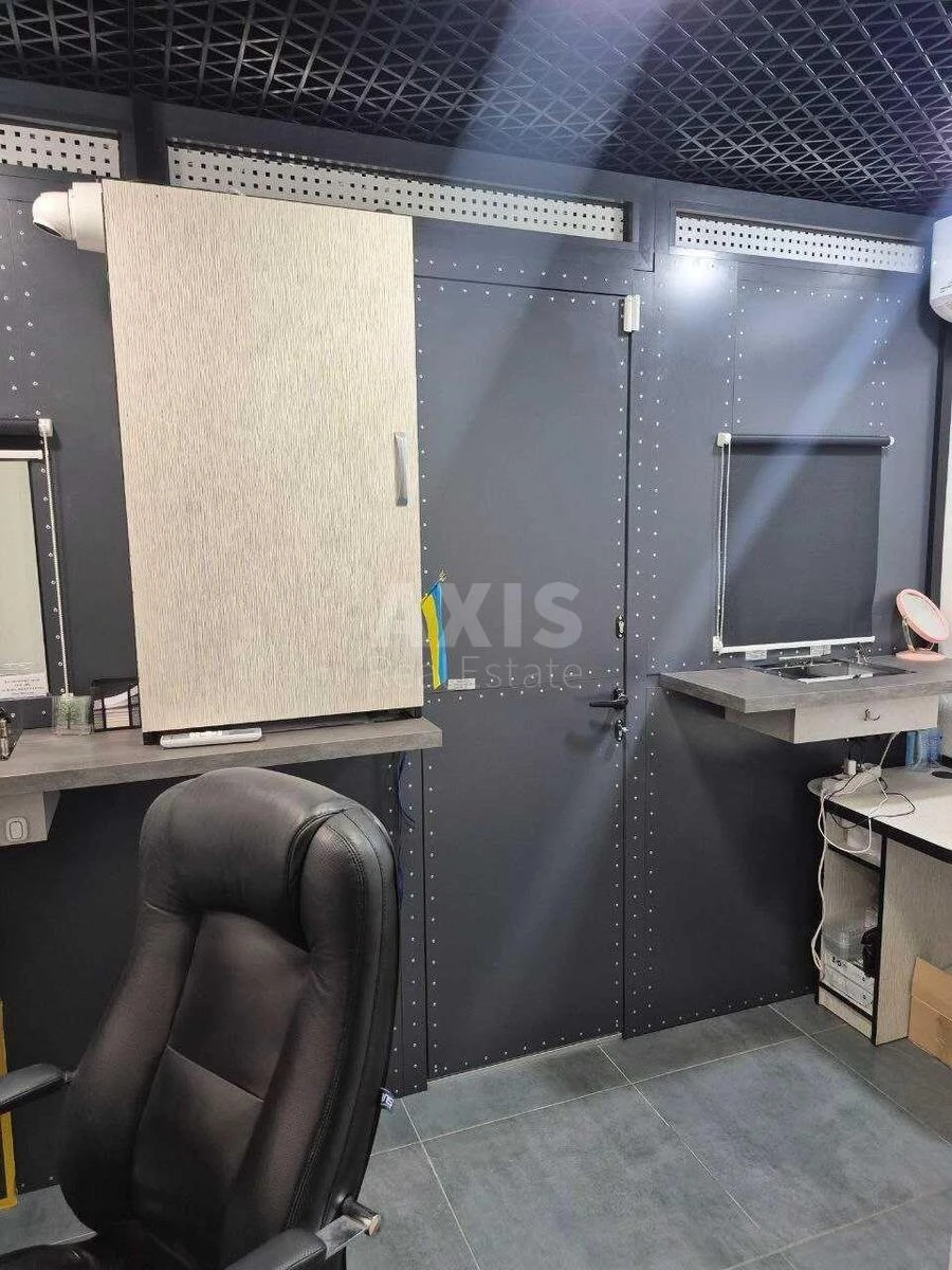 Trade object vul. Dan'kevycha Kostjantyna 8, 36m2674142