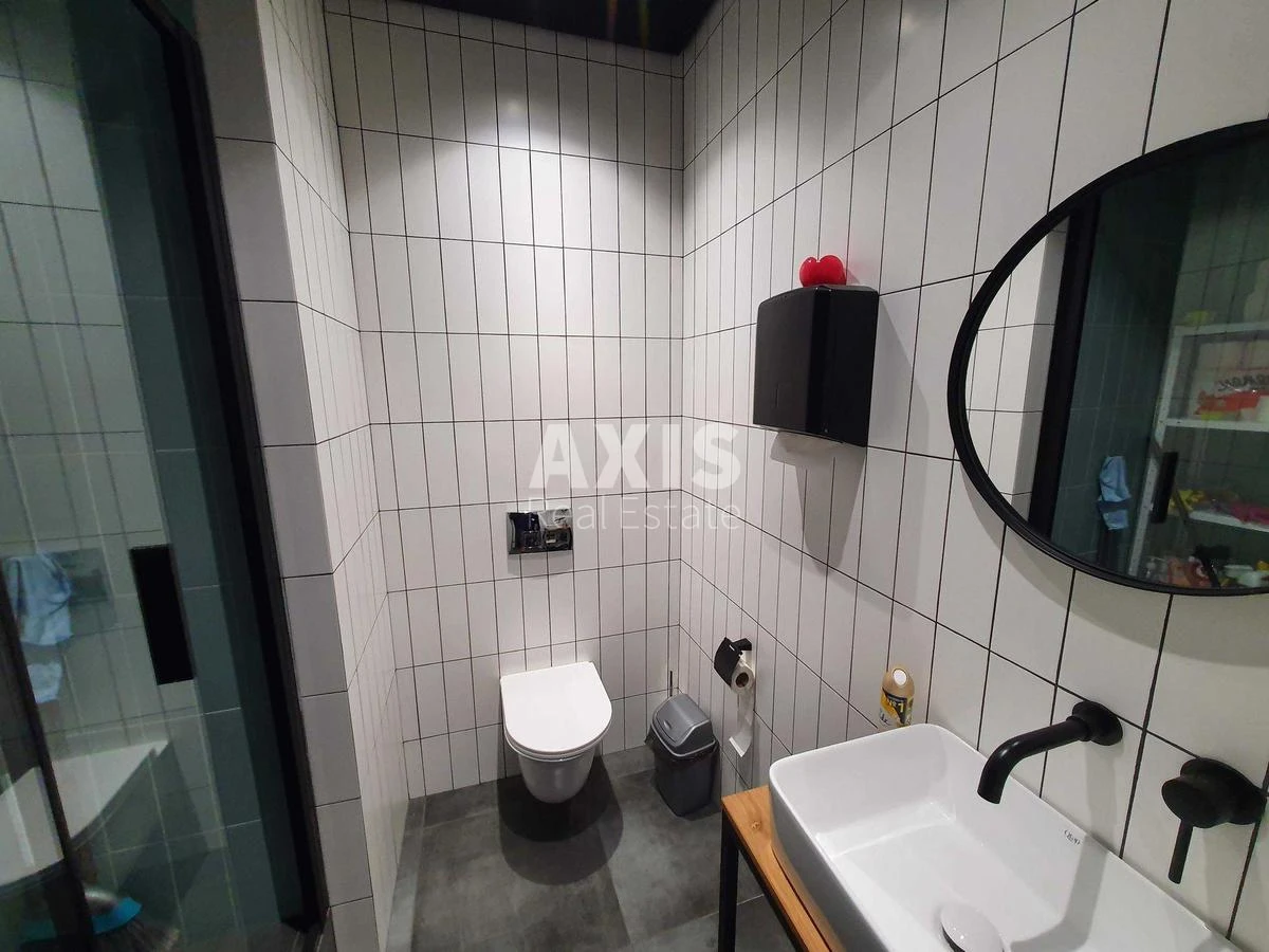 Офис ул. Межигорская 3, 115м2456565