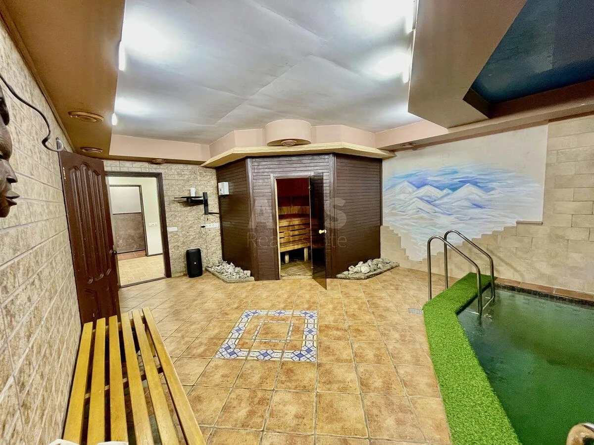 Объект торговли ул. Кривоноса Максима 27, 275м26629014