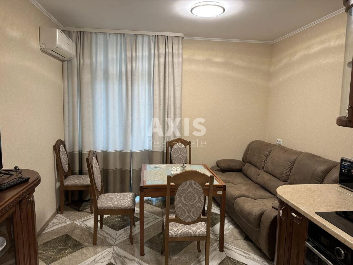 1k apartment vul. Lypkivs'kogo Vasylja Mytropolyta 37В553450