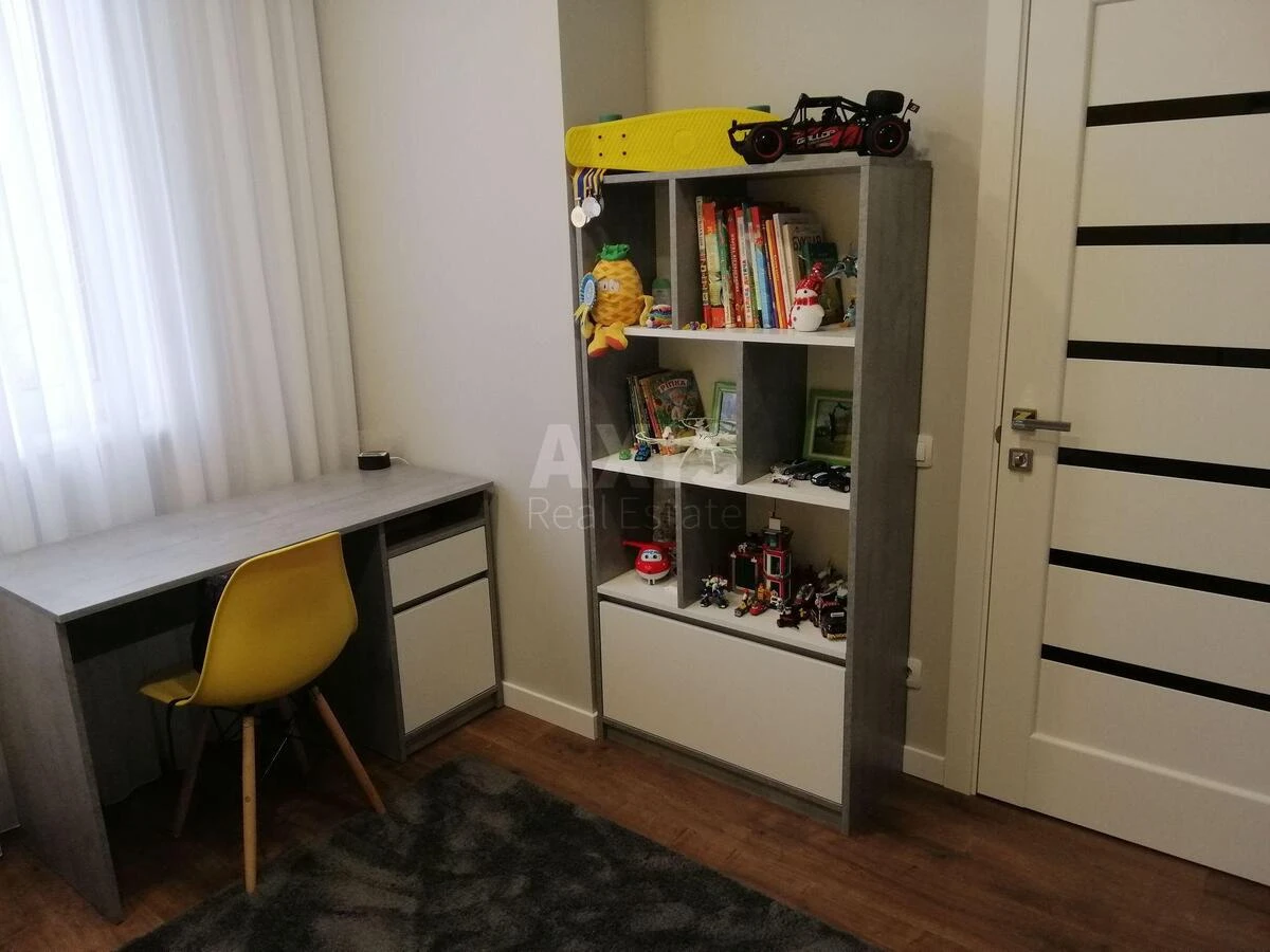 2к квартира ул. Рональда Рейгана 40693636