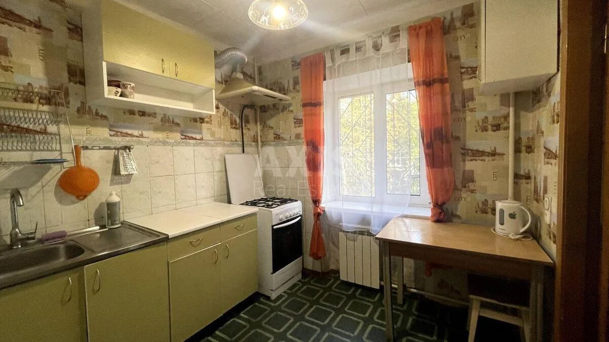 3к квартира вул. Тополева 5