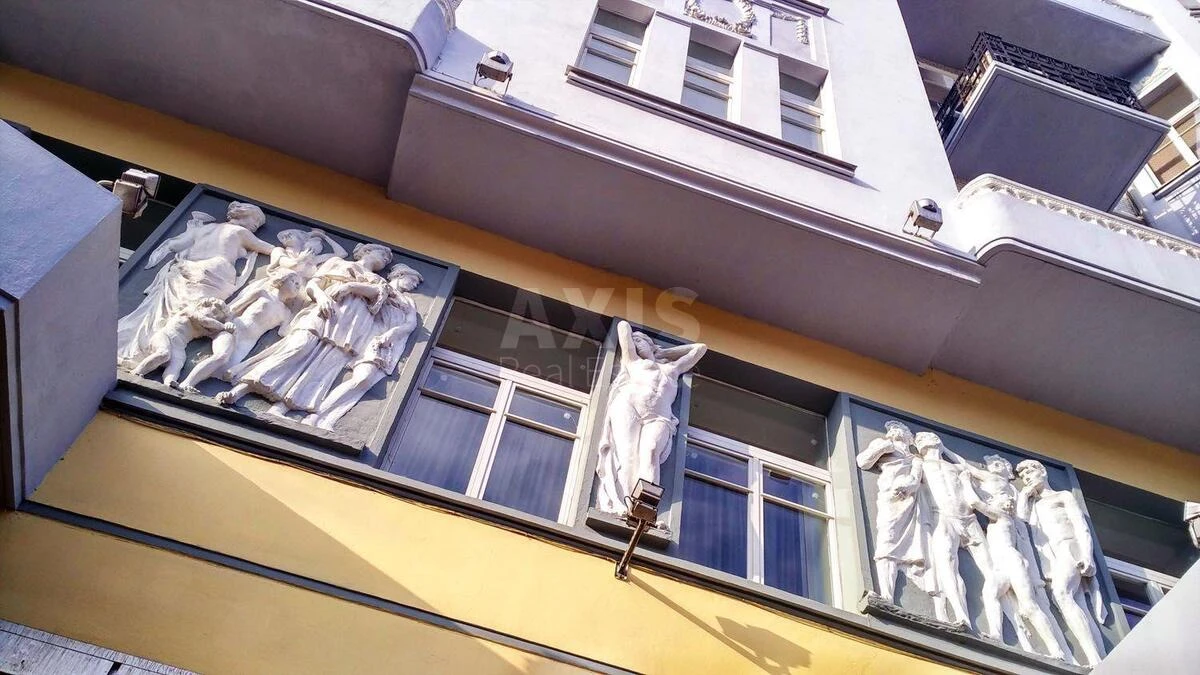 Office prov. Muzejnyj 4, 590m2650124