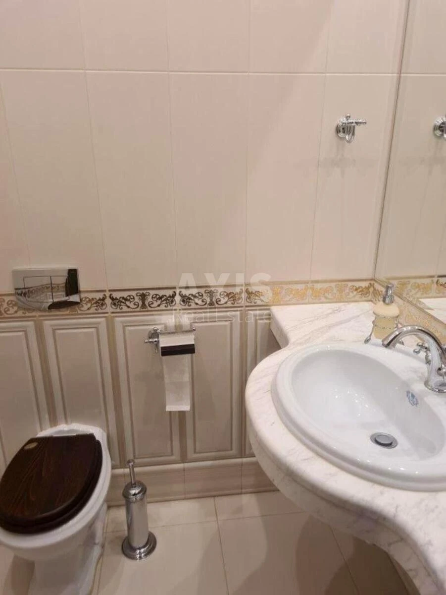 4k apartment vul. Antonovycha 1316552412