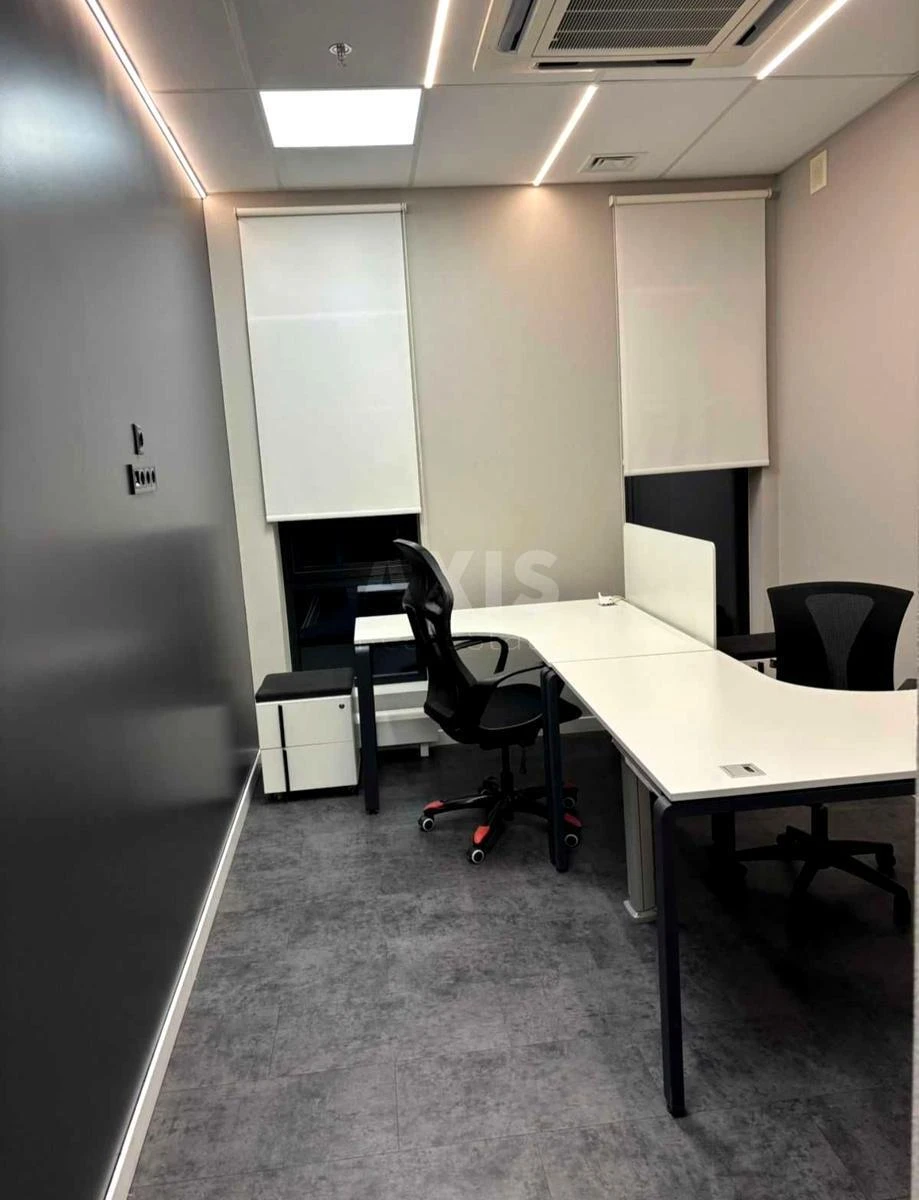 Office vul. Lypkivs'kogo Vasylja Mytropolyta 14/18, 250m2668918