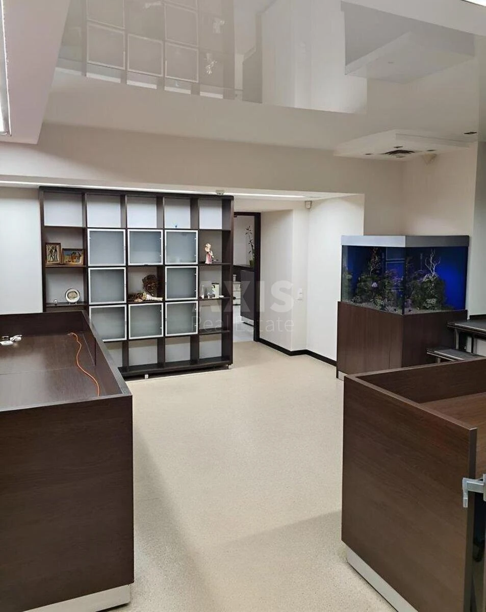 Office vul. Velyka Zhytomyrs'ka 34, 153m265382