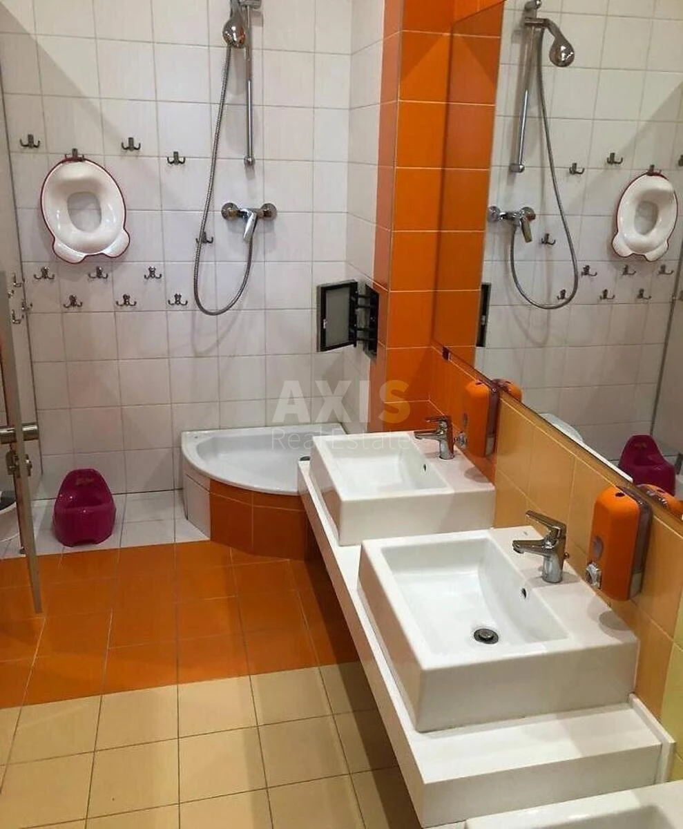 Trade object vul. Kudri Ivana 7, 334m2654064