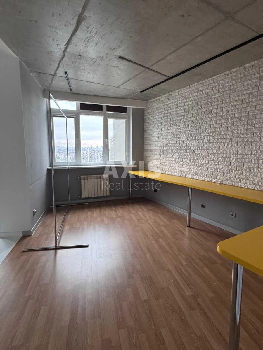 Офис пр-т Владимира Ивасюка Двумерный, 122м2612103