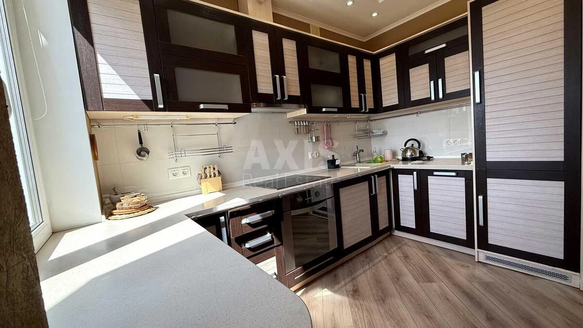 1k apartment prov. Feodosijs'kyj 12705856