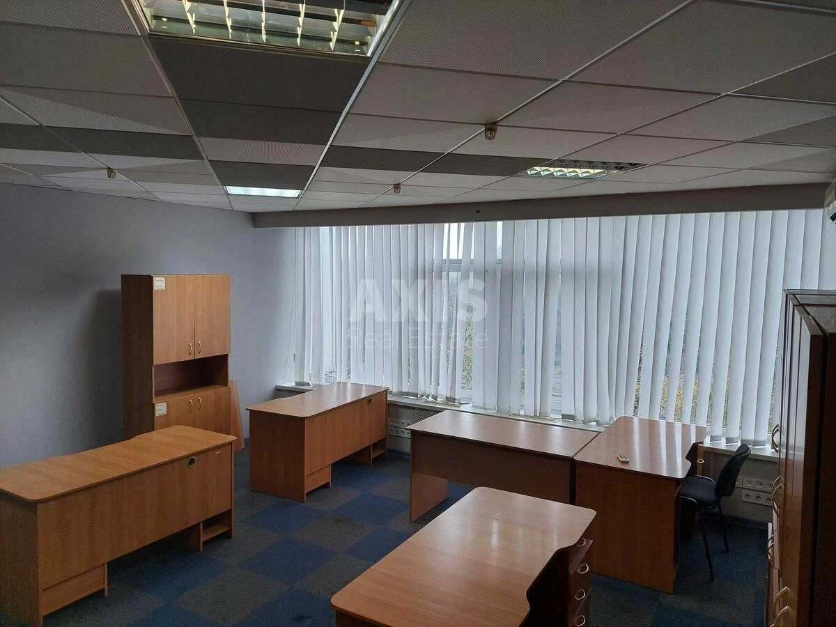 Office pr-t Berestejskij 57, 485m27193412