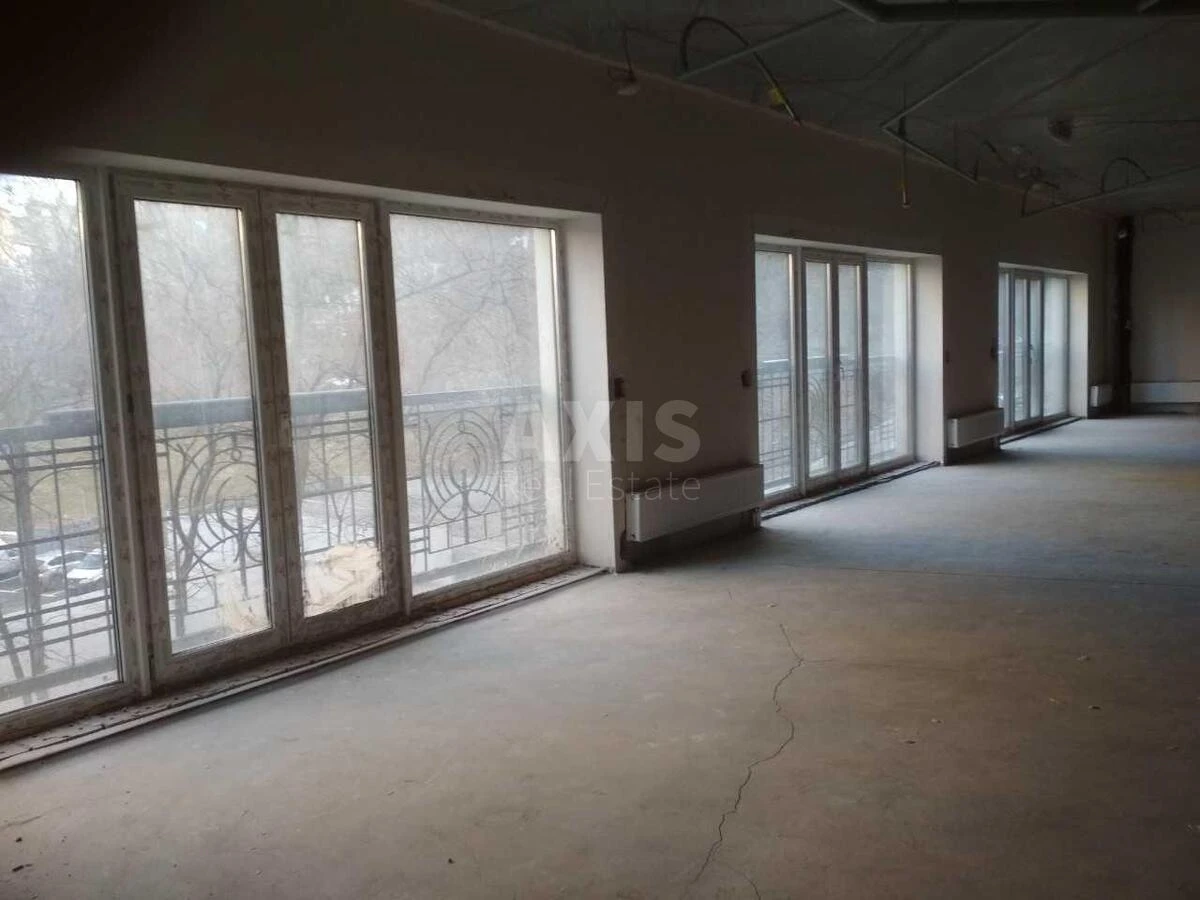 Office vul. Glybochyc'ka 32Б, 1800m2646741