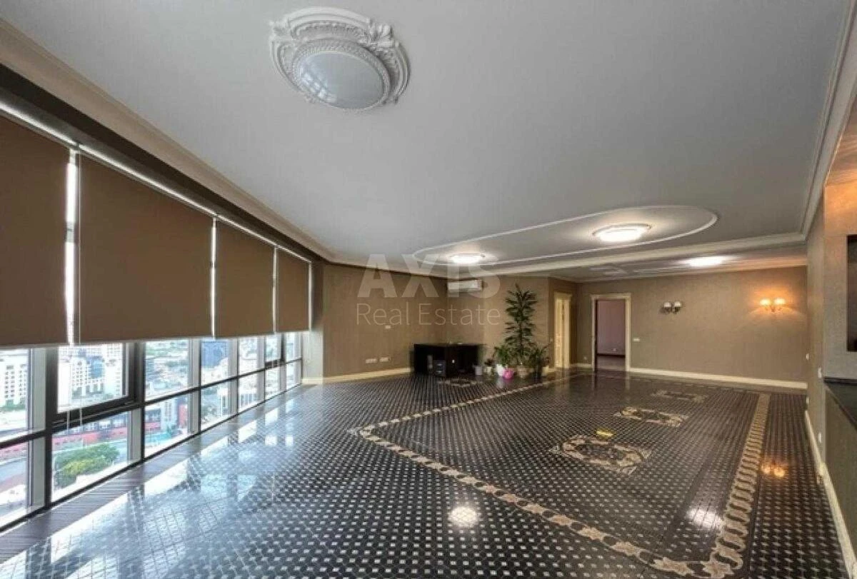 Office vul. Velyka Vasyl'kivs'ka 72, 243m2663652