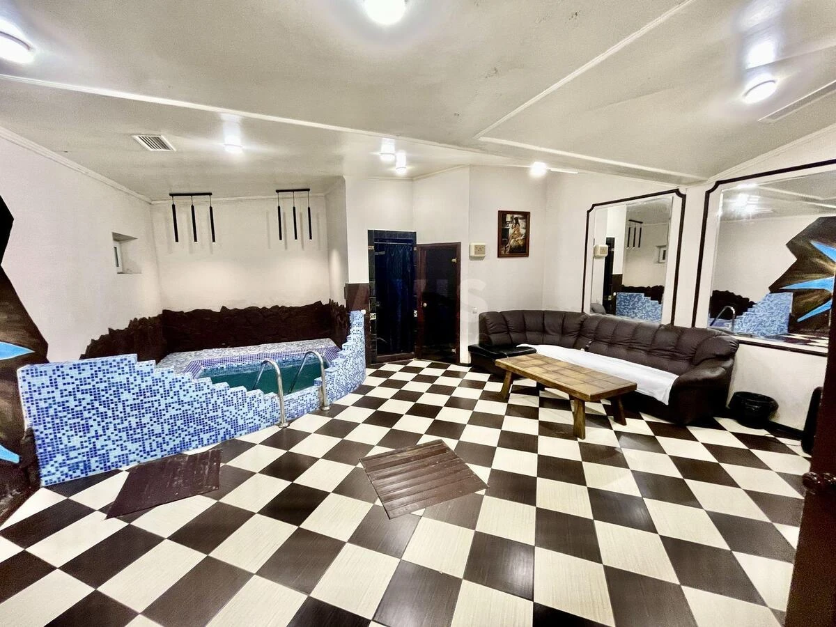 Объект торговли ул. Кривоноса Максима 27, 275м26629015