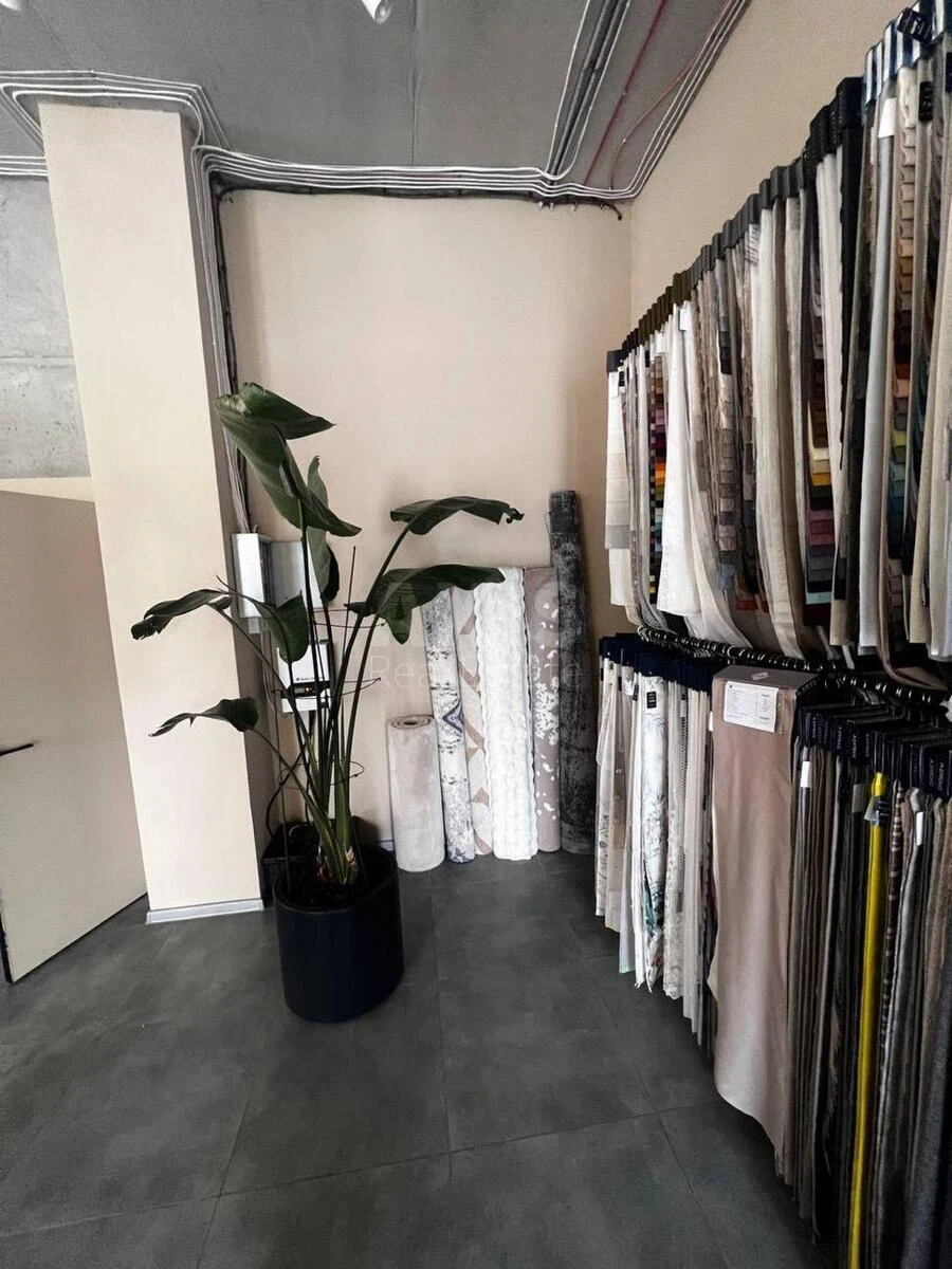 Объект торговли ул. Выговского Ивана 44, 62м2651747