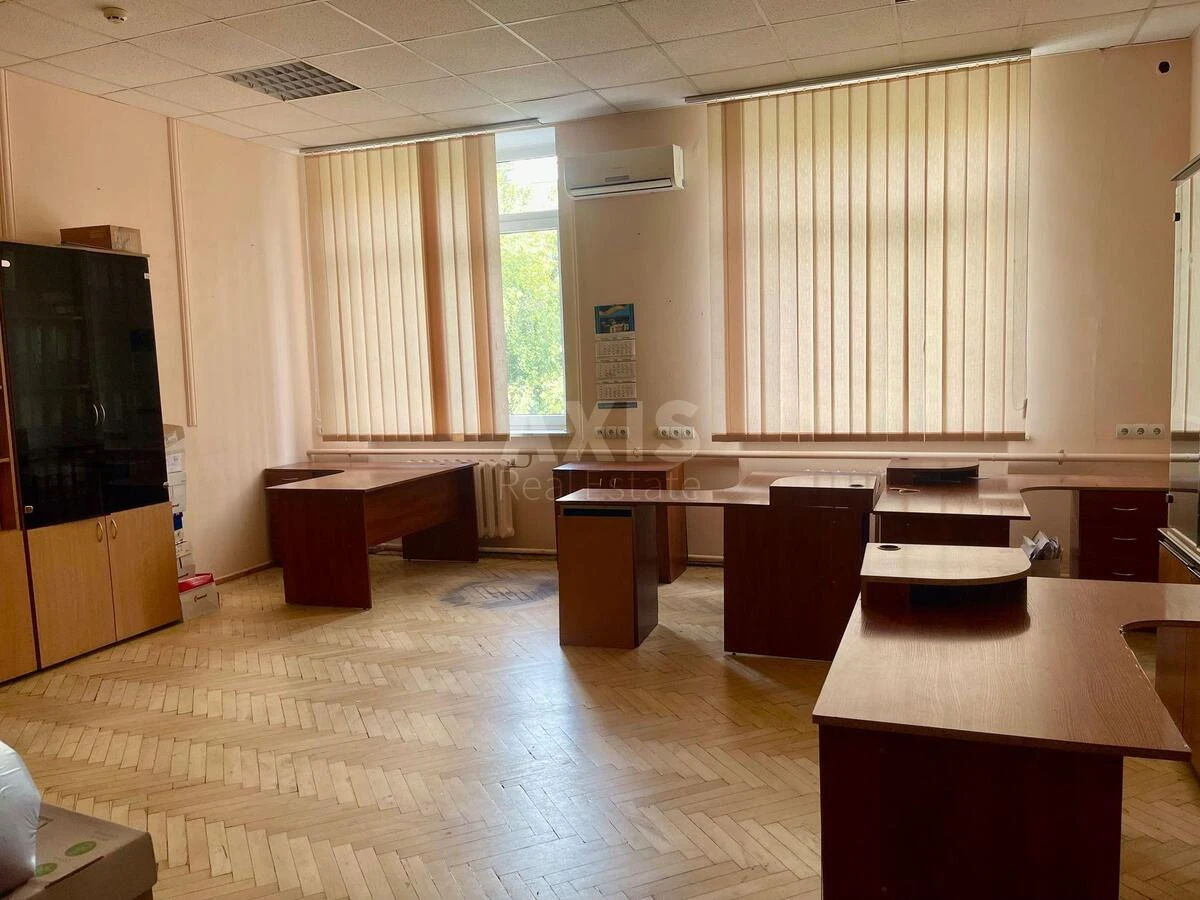 Office vul. Jevgena Konoval'cja 31, 1070m2648445