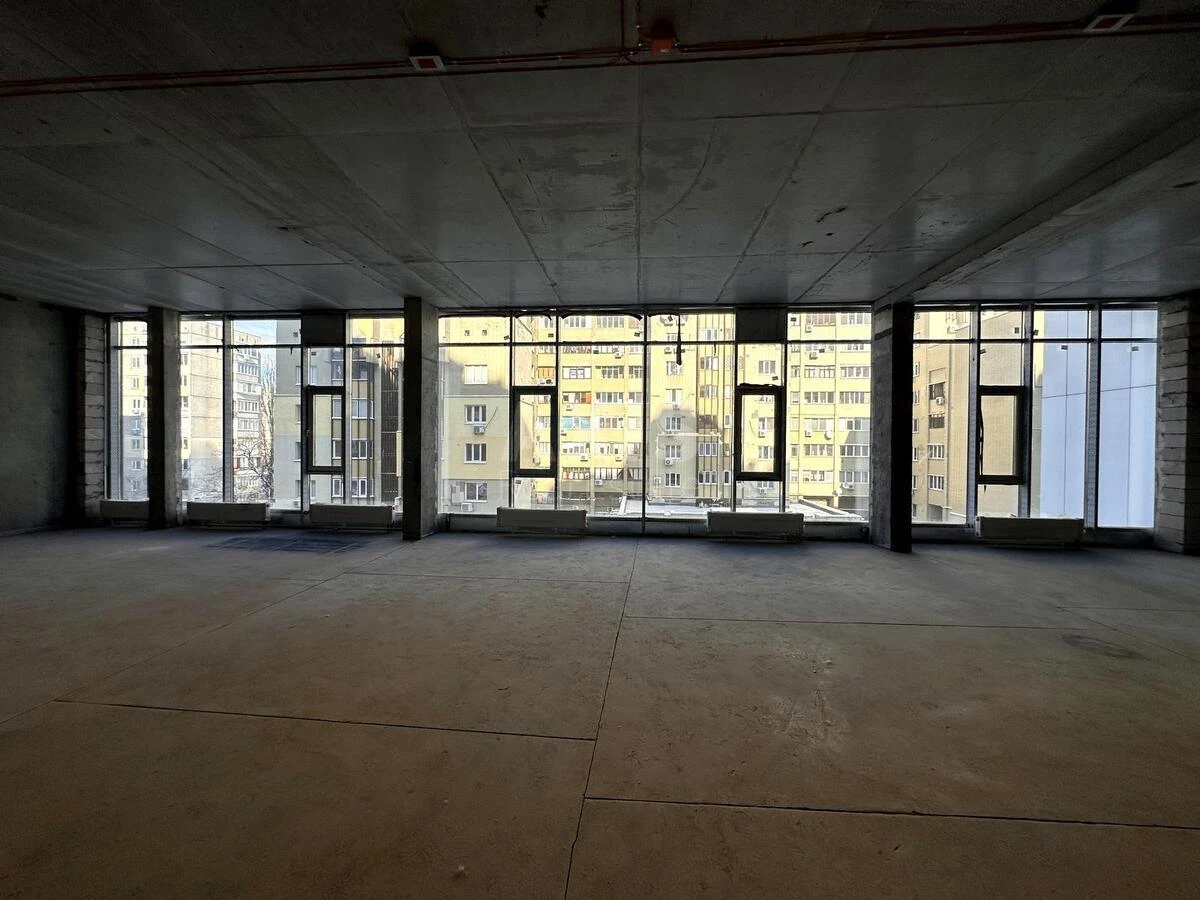 Office vul. Levka Lukyanenka 21, корп. 14, 135m2668588