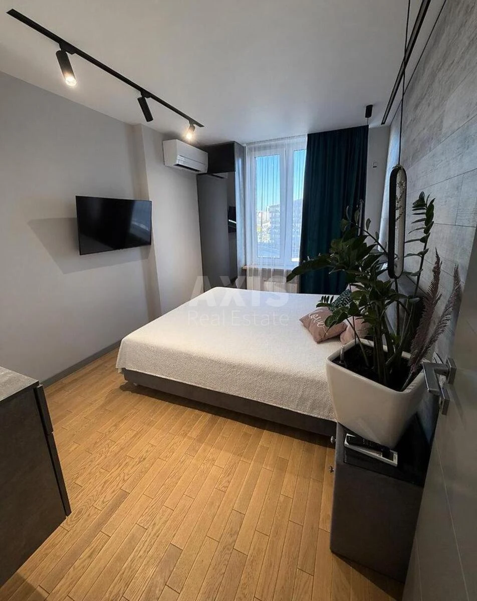 2k apartment nab. Dniprovs'ka 16Д670596