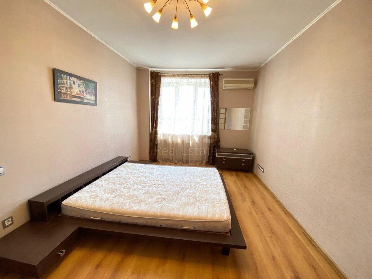 3k apartment pr-t Bazhana Mykoly 7Ж658857