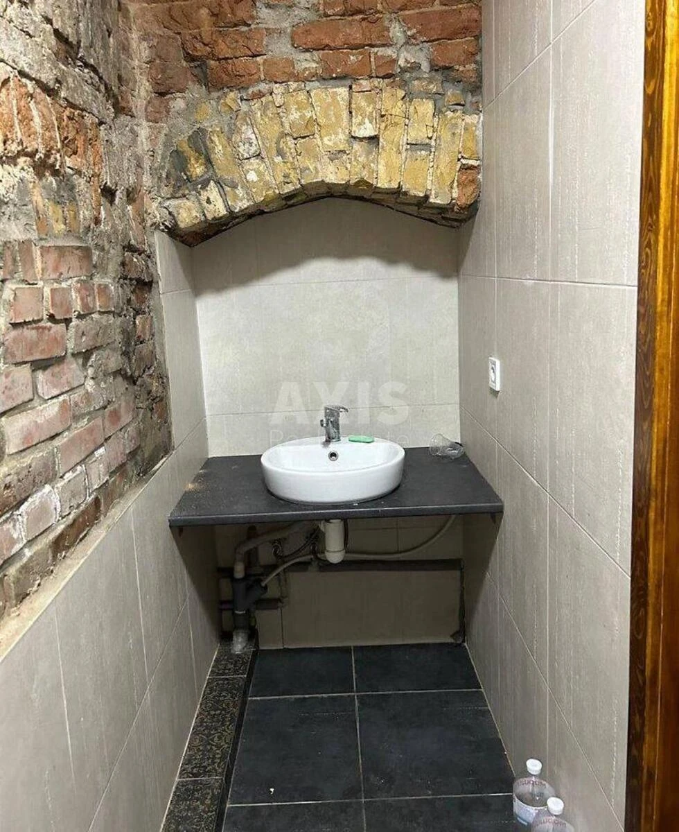 Office vul. Volodymyrs'ka 6/1, 76m2690944