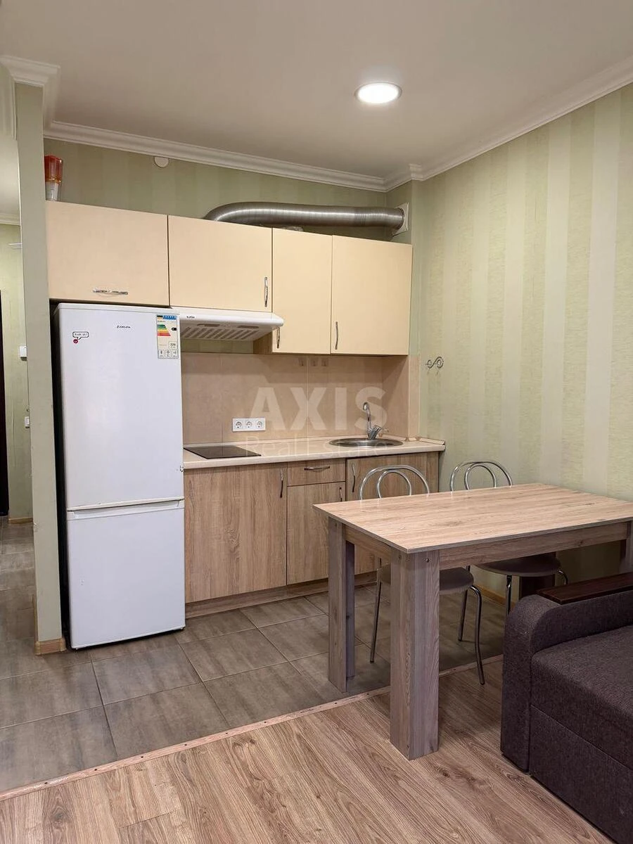 1k apartment vul. Uinstona Cherchillya 9368874