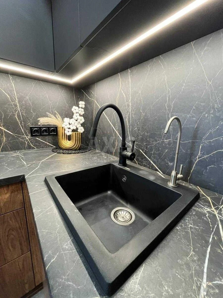 2k apartment vul. Grechka Marshala 10Б674534