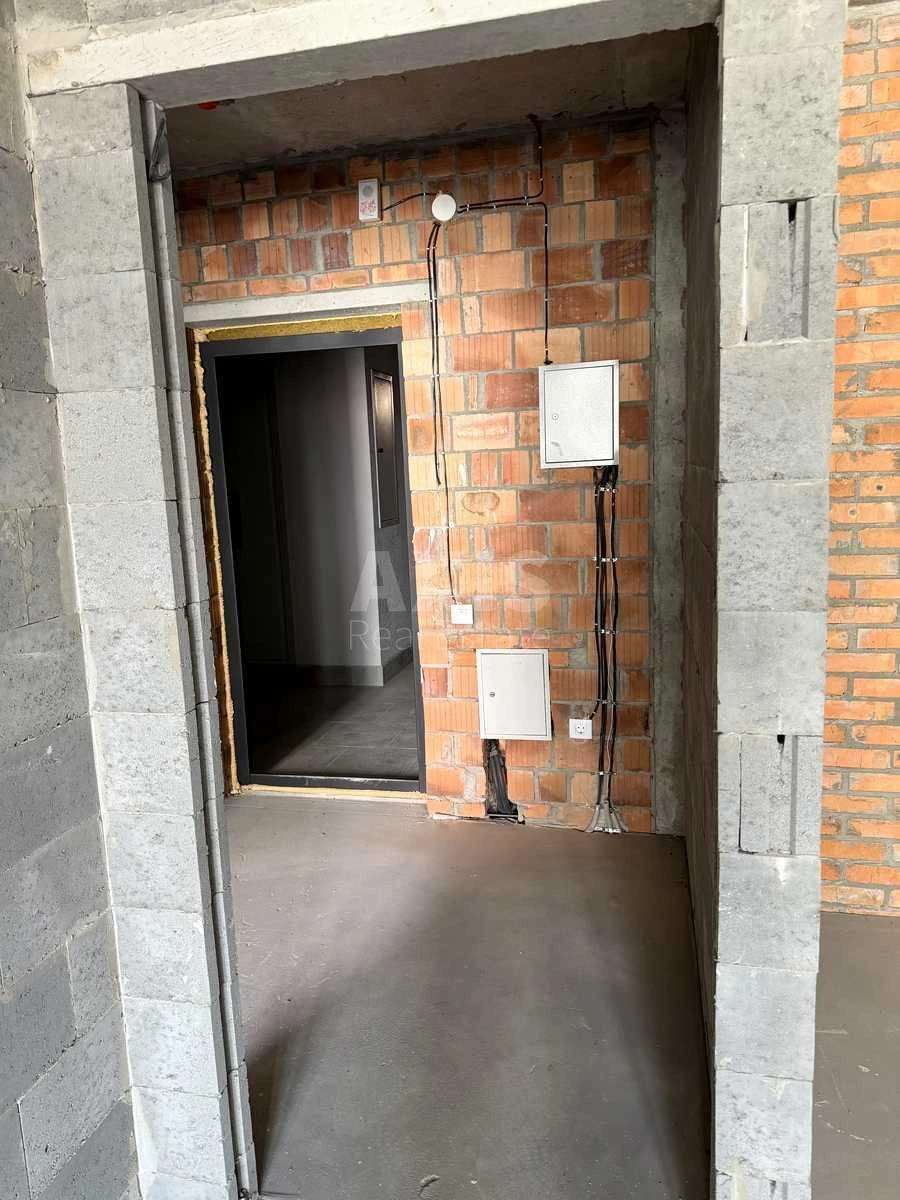 1k apartment vul. Oleksandra Olesja 13708106