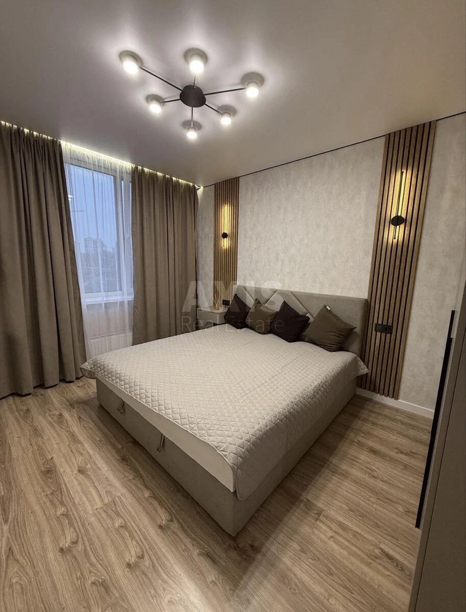 1k apartment vul. Rodyny Kristeriv 16623820