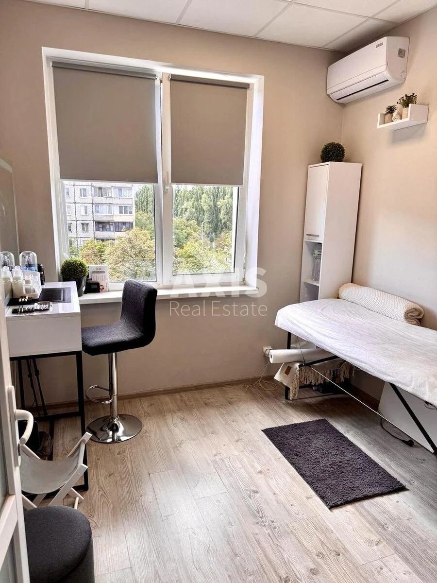 Объект торговли бул. Кольцова 14, 687м2596044