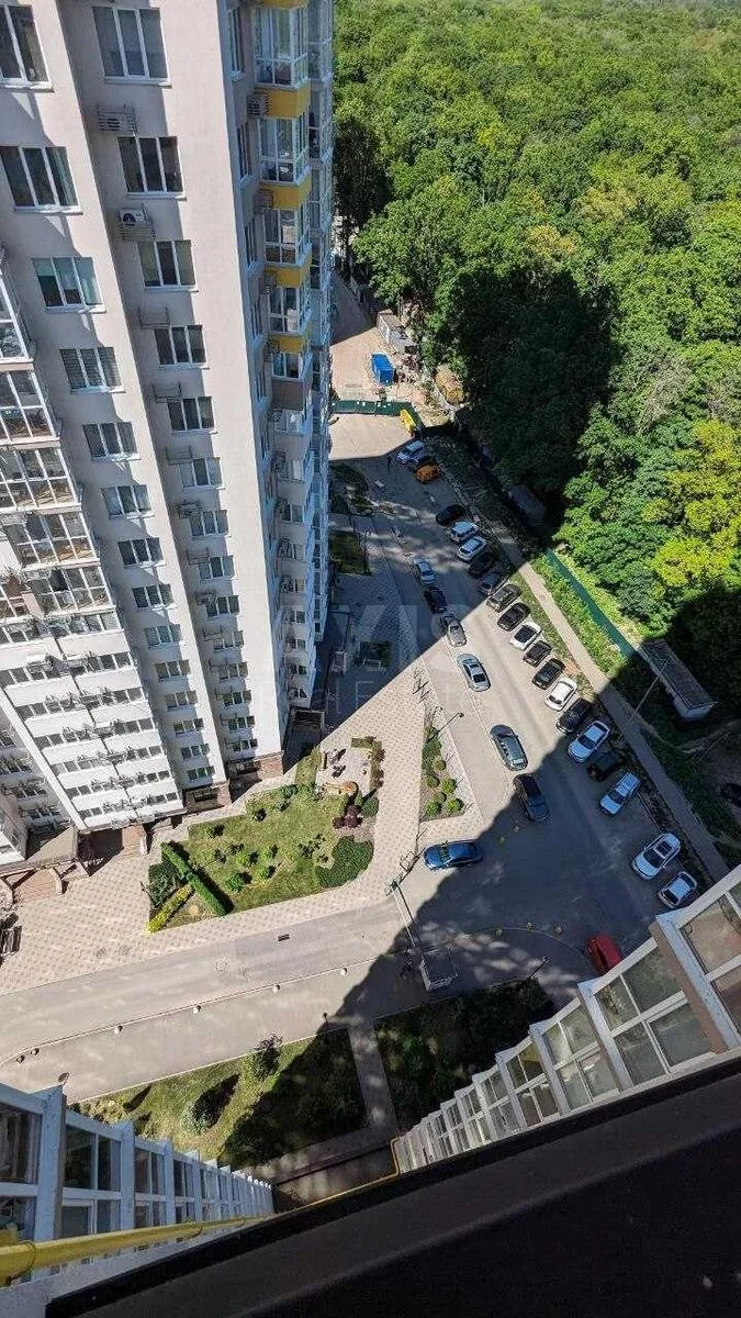 1k apartment vul. Zabolotnogo Akademika 15