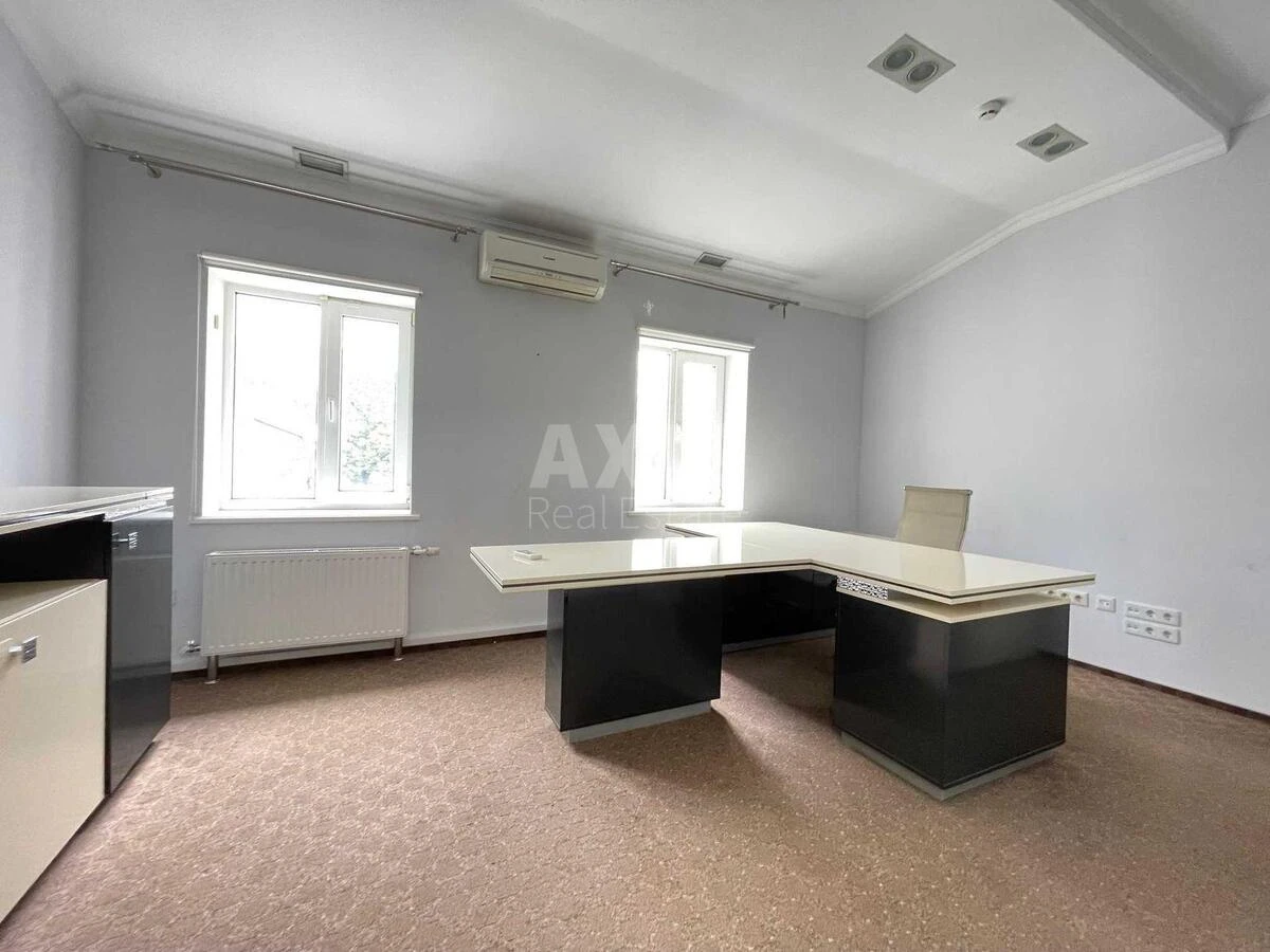 Office vul. Volodymyrs'ka 23А, 180m2675867
