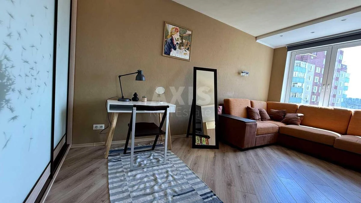 1k apartment prov. Feodosijs'kyj 12705857