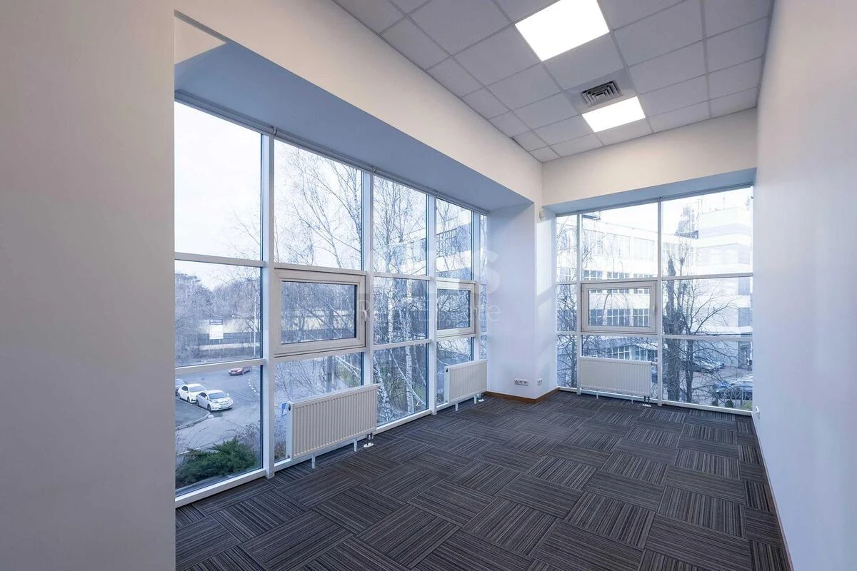 Office prov. Ohtyrs'kyj 7, 248m2656692