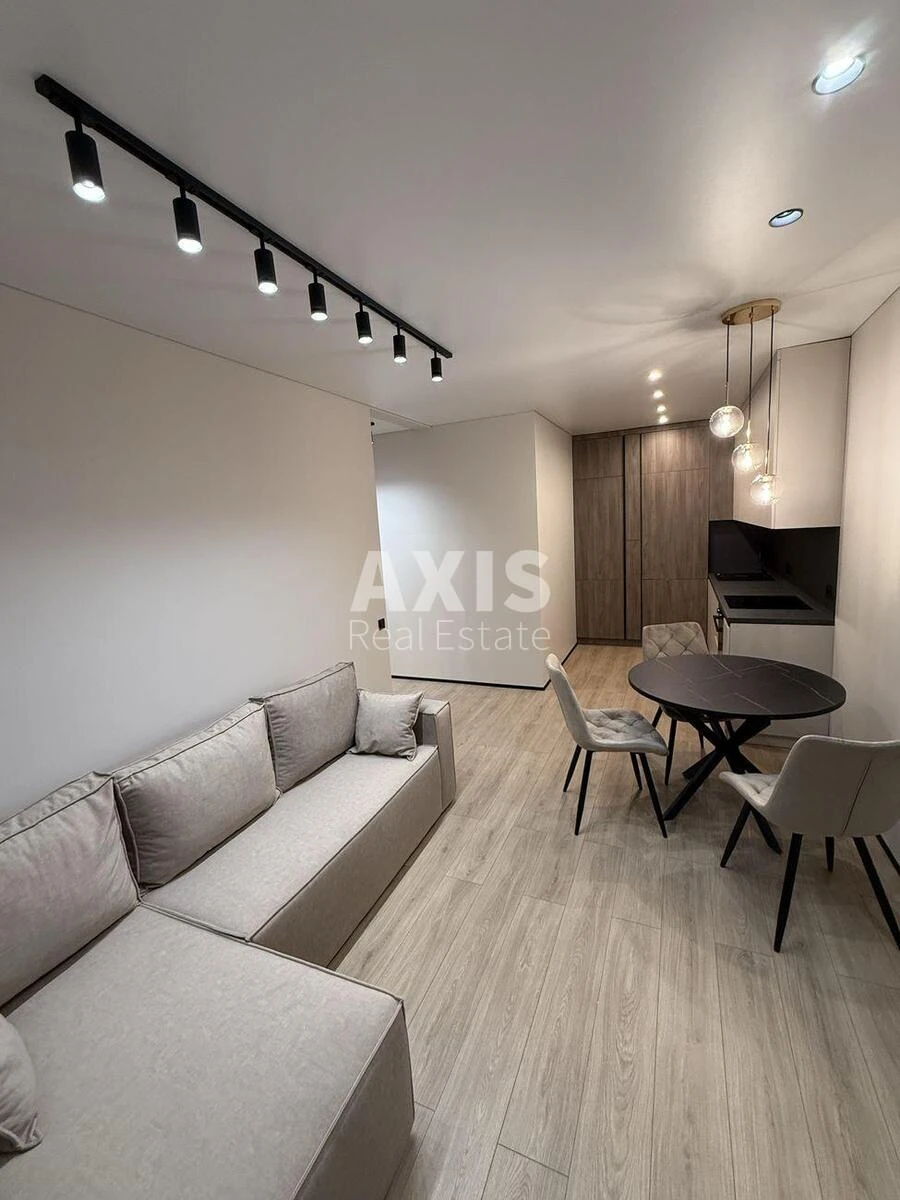 1k apartment pr-t Berestejskij 11Б614234