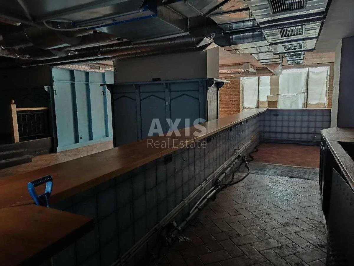 Объект сервиса ул. Крещатик 18, 608м2387971