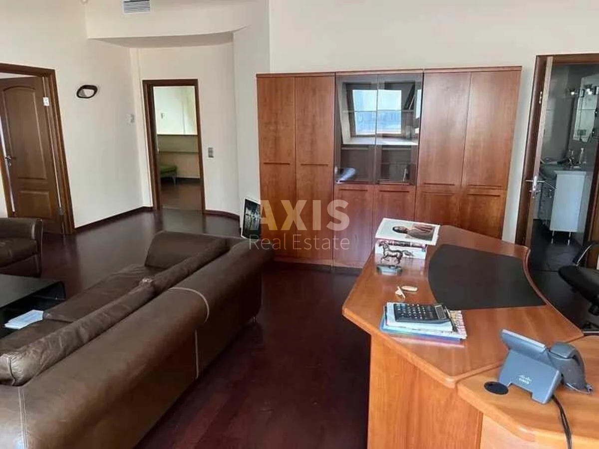 Office vul. Volodymyrs'ka 97/37, 500m2635010