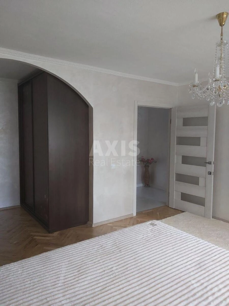 1k apartment vul. L'vivs'ka 1696534