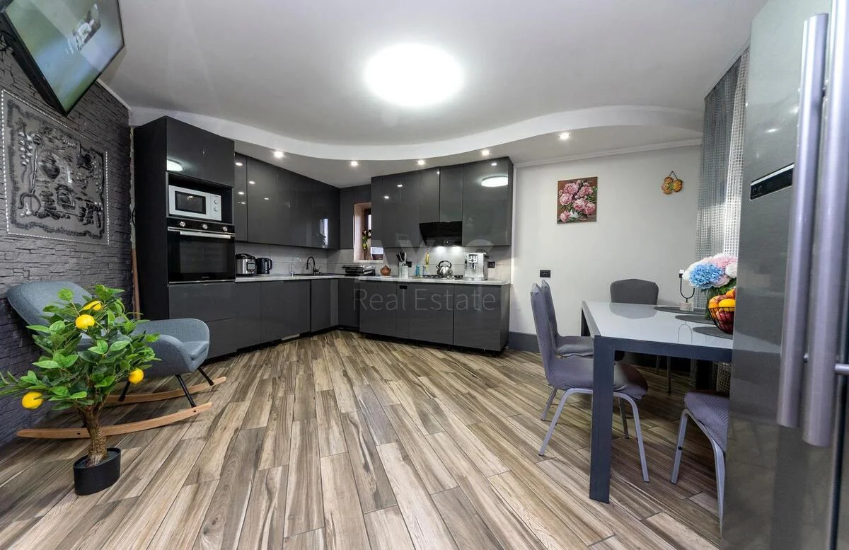 House vul. Bonch-Brujevycha, 140m2, Kyiv city